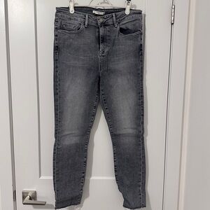 Fidelity Denim Grey Black Gwen High Rise Skinny Crop Jeans Size 29 Waist Women’s